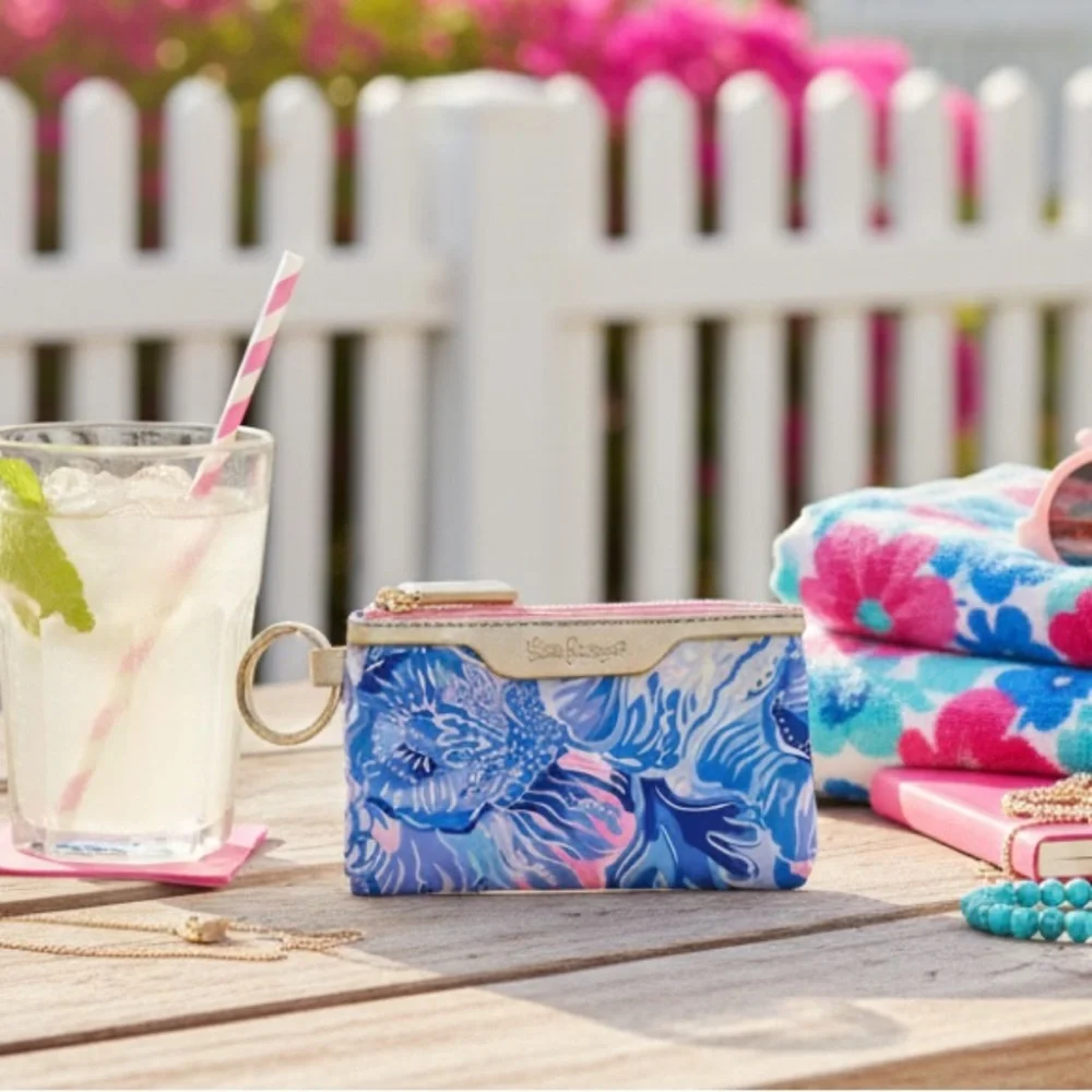 Lilly Pulitzer Shade Seekers ID Case Key Ring Wallet Blue Pink NWOT